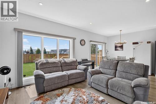8 Aspen Place, Humboldt, SK - Indoor Photo Showing Living Room