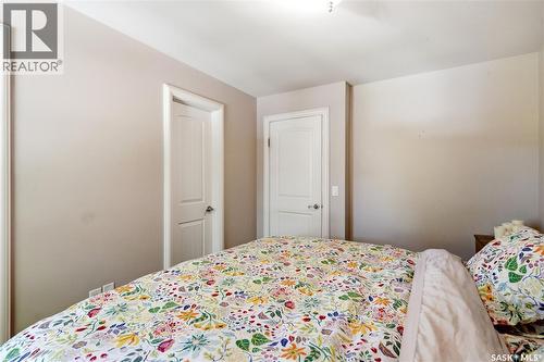 719 14Th Street E, Saskatoon, SK - Indoor Photo Showing Bedroom