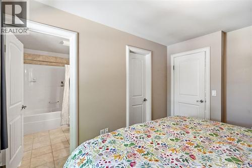 719 14Th Street E, Saskatoon, SK - Indoor Photo Showing Bedroom