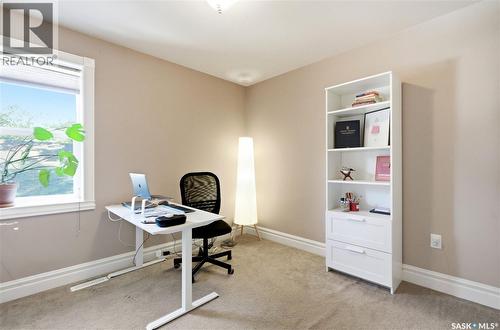 719 14Th Street E, Saskatoon, SK - Indoor Photo Showing Office