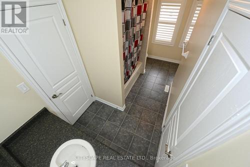 32 Fallmeadow Circle, Brampton, ON - Indoor Photo Showing Other Room