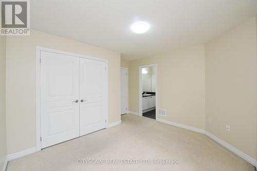 32 Fallmeadow Circle, Brampton, ON - Indoor Photo Showing Other Room