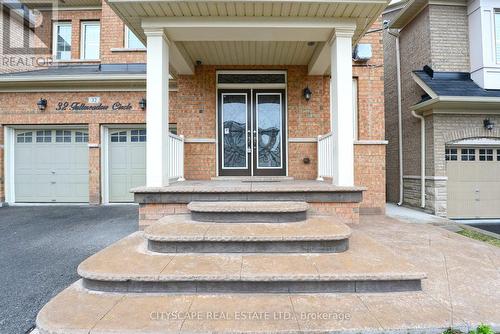 32 Fallmeadow Circle, Brampton, ON - Outdoor