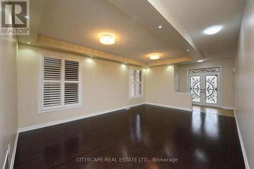 32 Fallmeadow Circle, Brampton, ON - Indoor Photo Showing Other Room