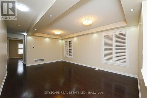 32 Fallmeadow Circle, Brampton, ON - Indoor Photo Showing Other Room