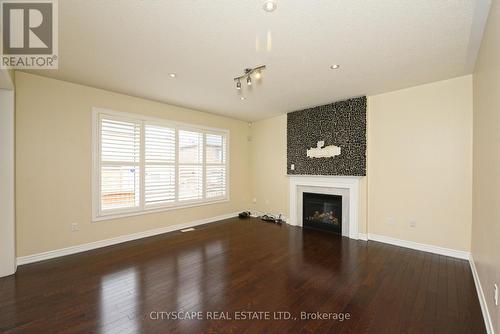 32 Fallmeadow Circle, Brampton, ON - Indoor With Fireplace