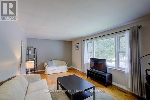 45 William Street E, Minto, ON - Indoor Photo Showing Living Room