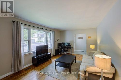 45 William Street E, Minto, ON - Indoor Photo Showing Living Room