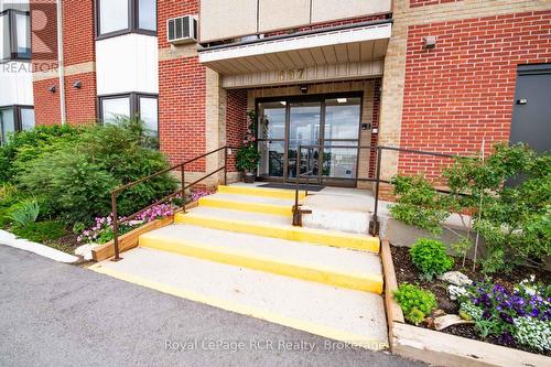 303 - 497 BIRMINGHAM STREET W  Wellington North (Mount Forest), ON N0G 2L1