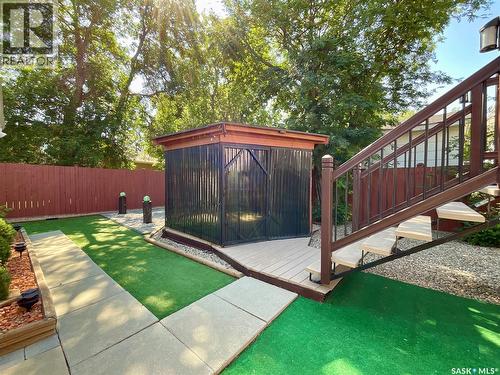 118 Salemka Crescent, Regina, SK - Outdoor With Backyard