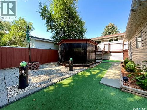 118 Salemka Crescent, Regina, SK - Outdoor