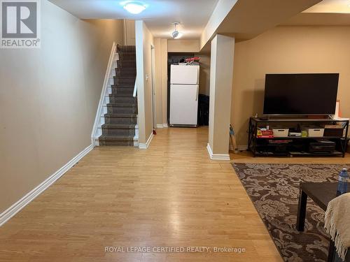 3300 Carabella Way, Mississauga, ON - Indoor Photo Showing Other Room