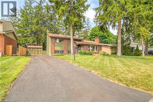 10 BRIER Crescent  Brantford, ON N3R 3M6