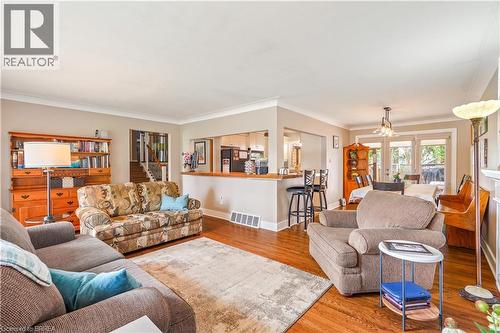 10 Brier Crescent, Brantford, ON - Indoor Photo Showing Living Room