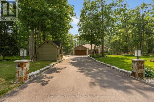 6 MAPLEHILL DRIVE  Oro-Medonte, ON L0L 2L0