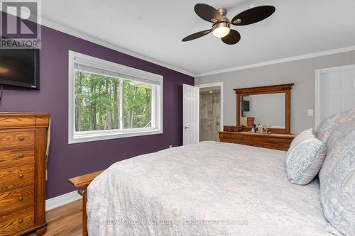 6 Maplehill Drive, Oro-Medonte, ON - Indoor Photo Showing Bedroom