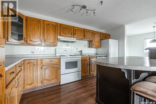 902 510 5Th Avenue, Saskatoon, SK - Indoor Photo Showing Kitchen