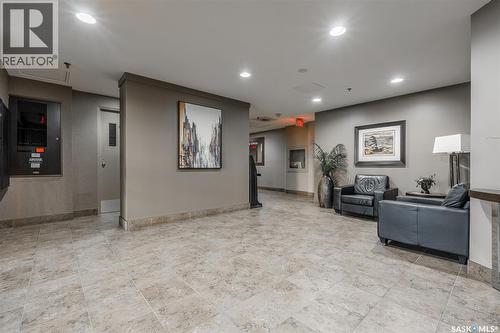 902 510 5Th Avenue, Saskatoon, SK - Indoor