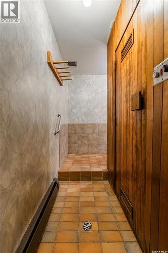 902 510 5Th Avenue, Saskatoon, SK - Indoor
