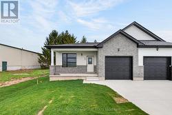 60 MOONLIGHT COURT Central Huron (Clinton), ON N0M 1L0