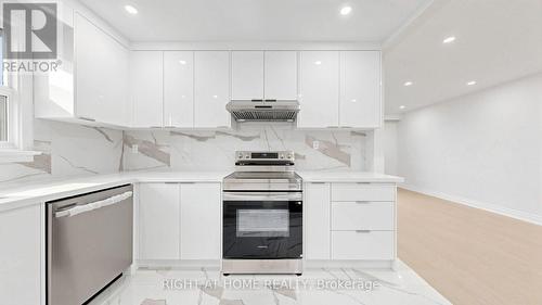 76 Fenside Drive, Toronto, ON - Indoor Photo Showing Kitchen