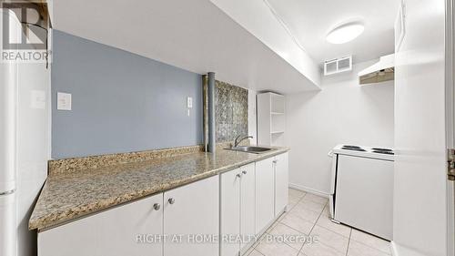 76 Fenside Drive, Toronto, ON - Indoor