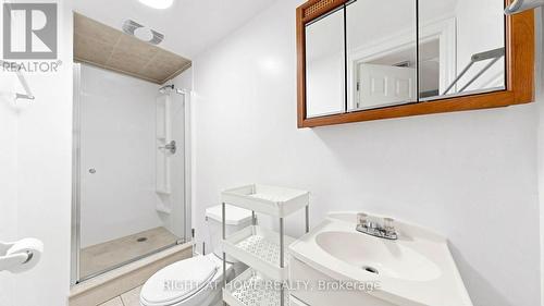 76 Fenside Drive, Toronto, ON - Indoor Photo Showing Bathroom