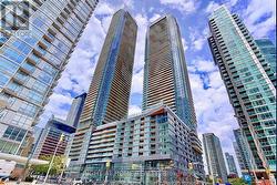 828 - 3 CONCORD CITYPLACE WAY Toronto, ON M5V 0X4