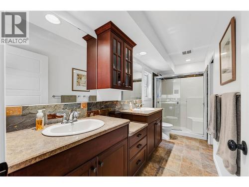 262 Bryan Road, Nelson, BC - Indoor Photo Showing Bathroom