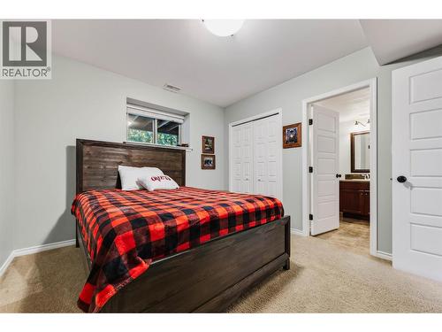 262 Bryan Road, Nelson, BC - Indoor Photo Showing Bedroom