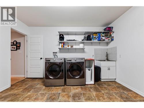 262 Bryan Road, Nelson, BC - Indoor Photo Showing Laundry Room