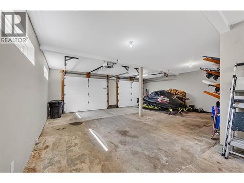 262 Bryan Road, Nelson, BC - Indoor Photo Showing Garage