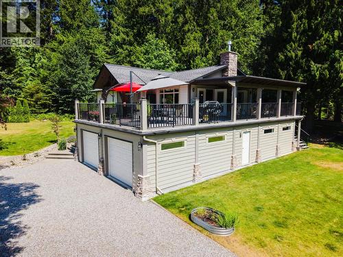 262 Bryan Road, Nelson, BC - Outdoor With Deck Patio Veranda