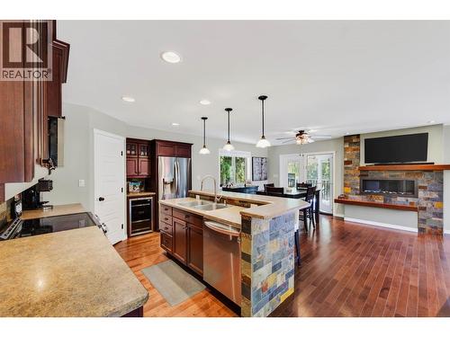 262 Bryan Road, Nelson, BC - Indoor Photo Showing Kitchen With Fireplace With Double Sink With Upgraded Kitchen