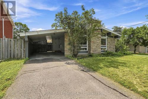 1272 Collins Avenue, Ottawa, ON - Outdoor