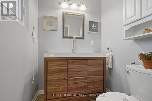 1272 Collins Avenue, Ottawa, ON - Indoor Photo Showing Bathroom