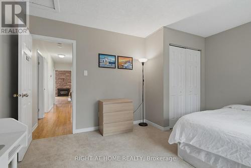 1272 Collins Avenue, Ottawa, ON - Indoor Photo Showing Bedroom