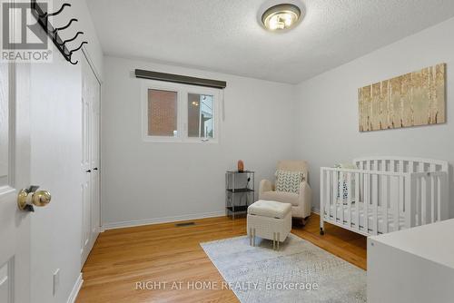 1272 Collins Avenue, Ottawa, ON - Indoor