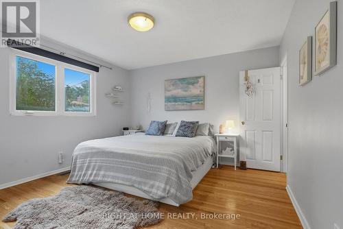 1272 Collins Avenue, Ottawa, ON - Indoor Photo Showing Bedroom