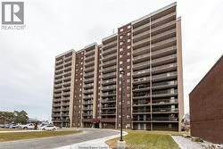 9099 RIVERSIDE DRIVE East Unit# E422 Windsor, ON N8S 4P9
