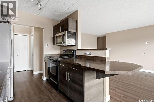 6 405 Lorne Street N, Regina, SK - Indoor Photo Showing Kitchen