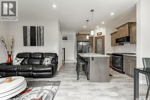 170 Palliser Court, Saskatoon, SK - Indoor Photo Showing Kitchen With Stainless Steel Kitchen With Upgraded Kitchen