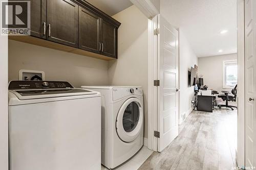 170 Palliser Court, Saskatoon, SK - Indoor Photo Showing Laundry Room