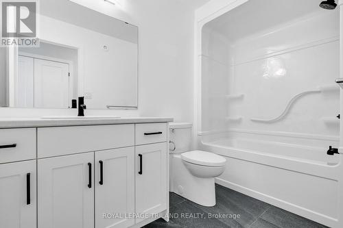 80 Styles Drive, St. Thomas, ON - Indoor Photo Showing Bathroom