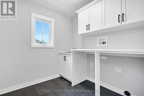 80 Styles Drive, St. Thomas, ON - Indoor Photo Showing Other Room