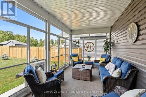 LARGE SUNROOM - 39 Windover Drive, Minden Hills (Lutterworth), ON 