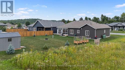 LARGE BACKYARD WITH STORAGE SHEDS/WOOD SHED - 39 Windover Drive, Minden Hills (Lutterworth), ON 