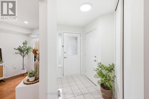 1143 Windgrove Square, Pickering, ON - Indoor Photo Showing Other Room