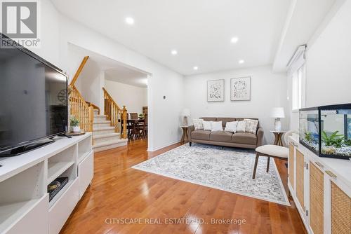 1143 Windgrove Square, Pickering, ON - Indoor Photo Showing Living Room