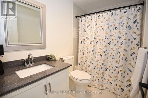 19 Mccullock Crescent, Ajax, ON - Indoor Photo Showing Bathroom
